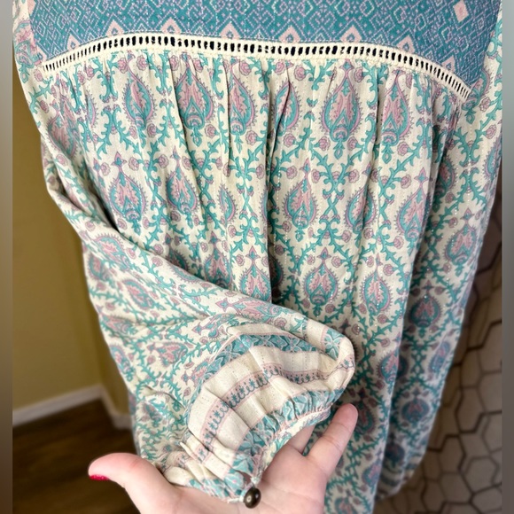 EUC Spell & the Gypsy Collective Sage Oracle Blouse - Picture 10 of 17